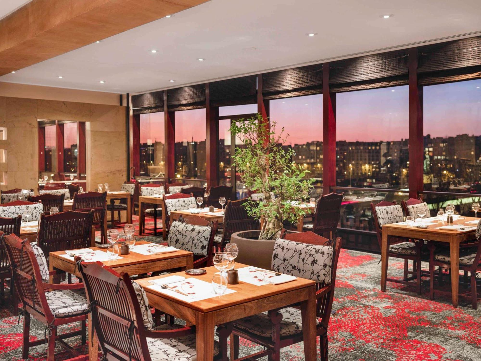 Novotel Paris Centre Tour Eiffel Екстер'єр фото